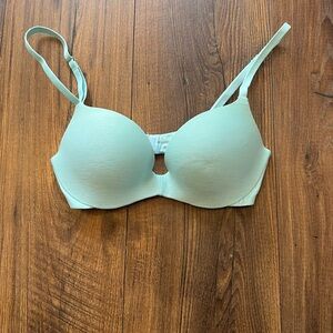 ✨Victoria’s Secret PINK Push-Up Bra Size 32B